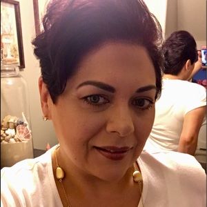 Meet your Posher, Andrea